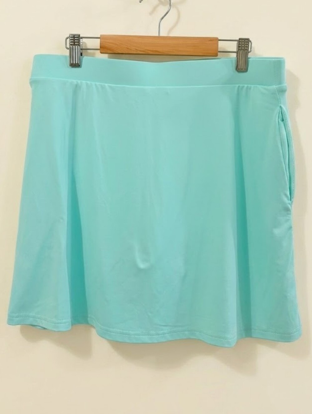 Banana Boat Mint Green Athletic Skort Size L Built-In Shorts Pockets